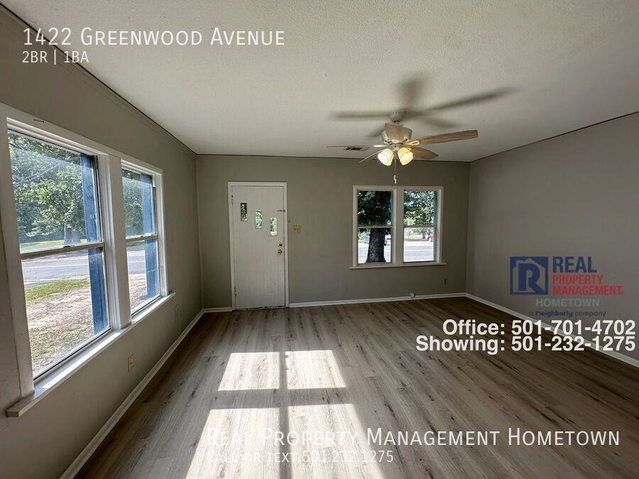 1422 Greenwood Ave - Photo 3 of 11