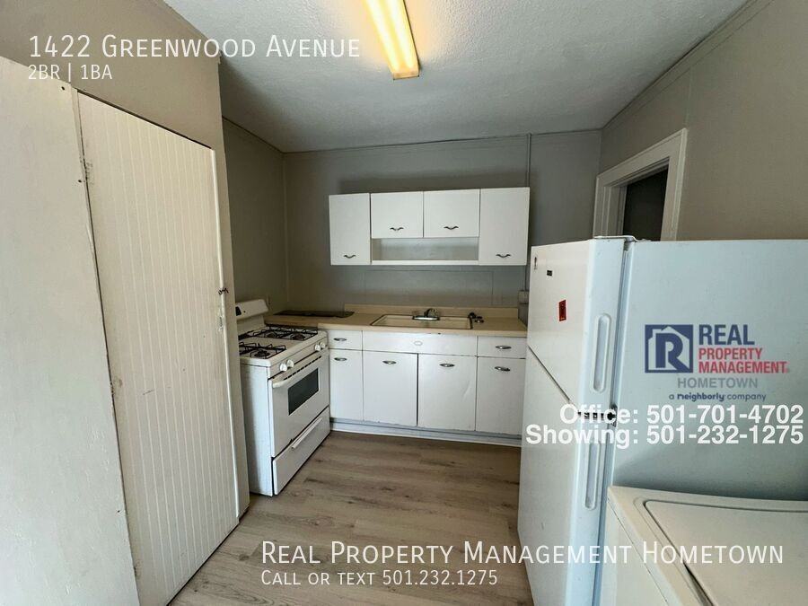 1422 Greenwood Ave - Photo 4 of 11
