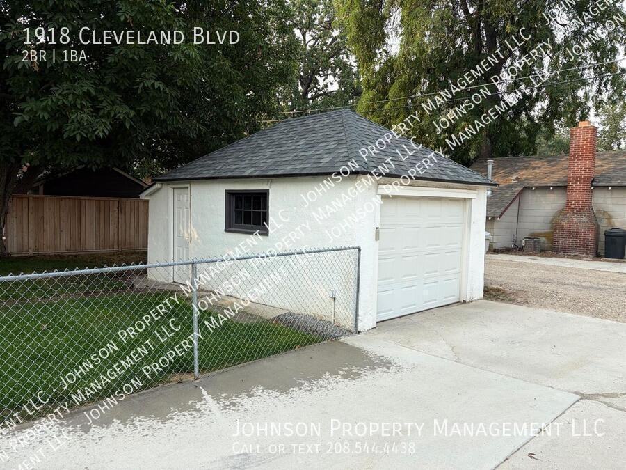 1918 Cleveland Blvd - Photo 5 of 19