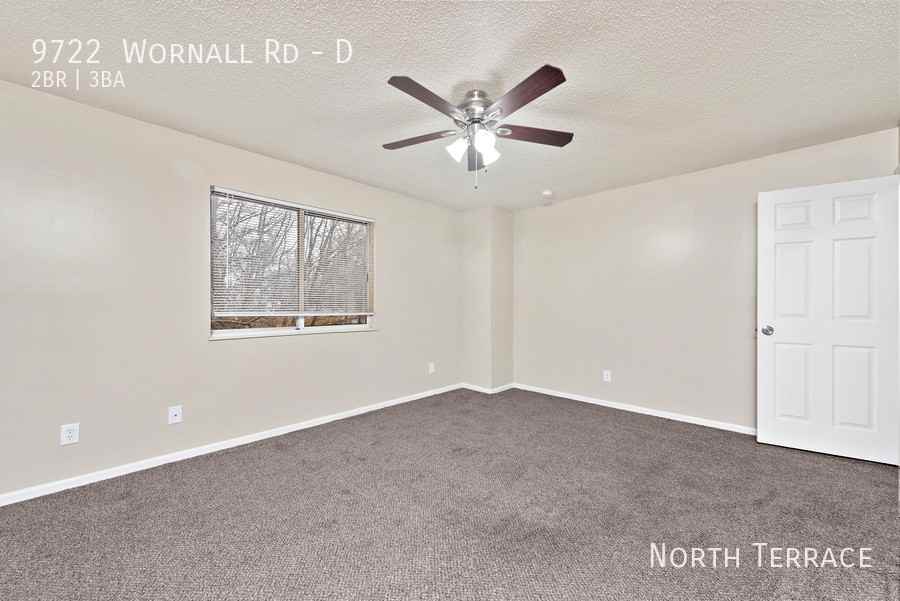 9722 Wornall Rd #D - Photo 4 of 16
