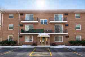 featured image of 9715 S Harlem Ave #3NW
