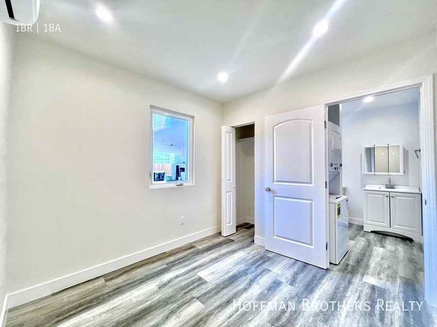 418 N Sierra Bonita Ave #3-4 - Photo 5 of 8