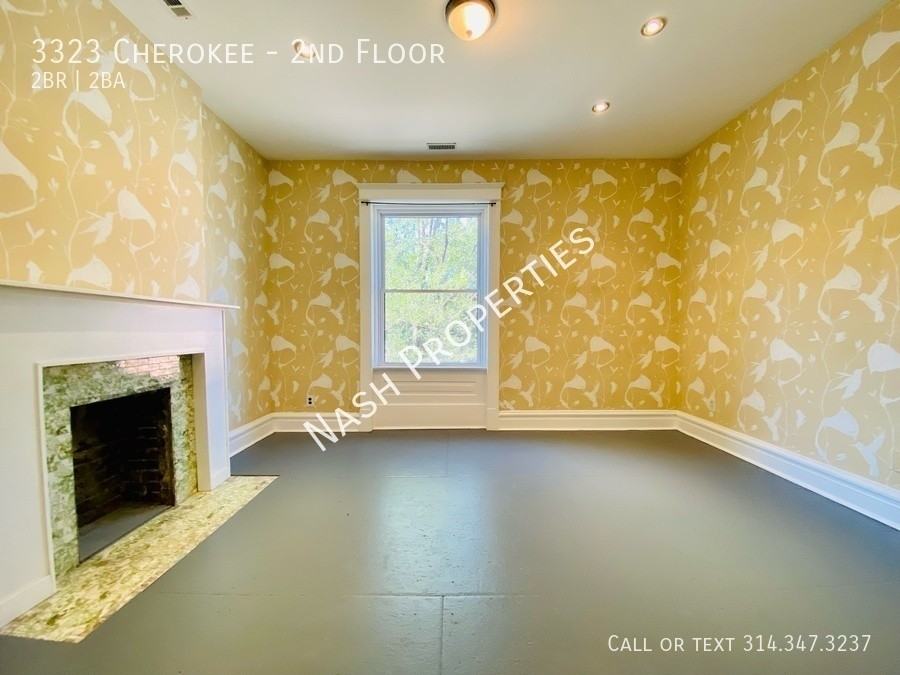 3323 Cherokee St #2ndFL - Photo 3 of 12