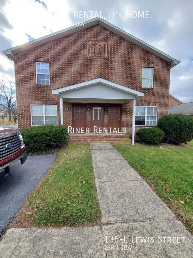 135 Lewis St Apt E #Apt E