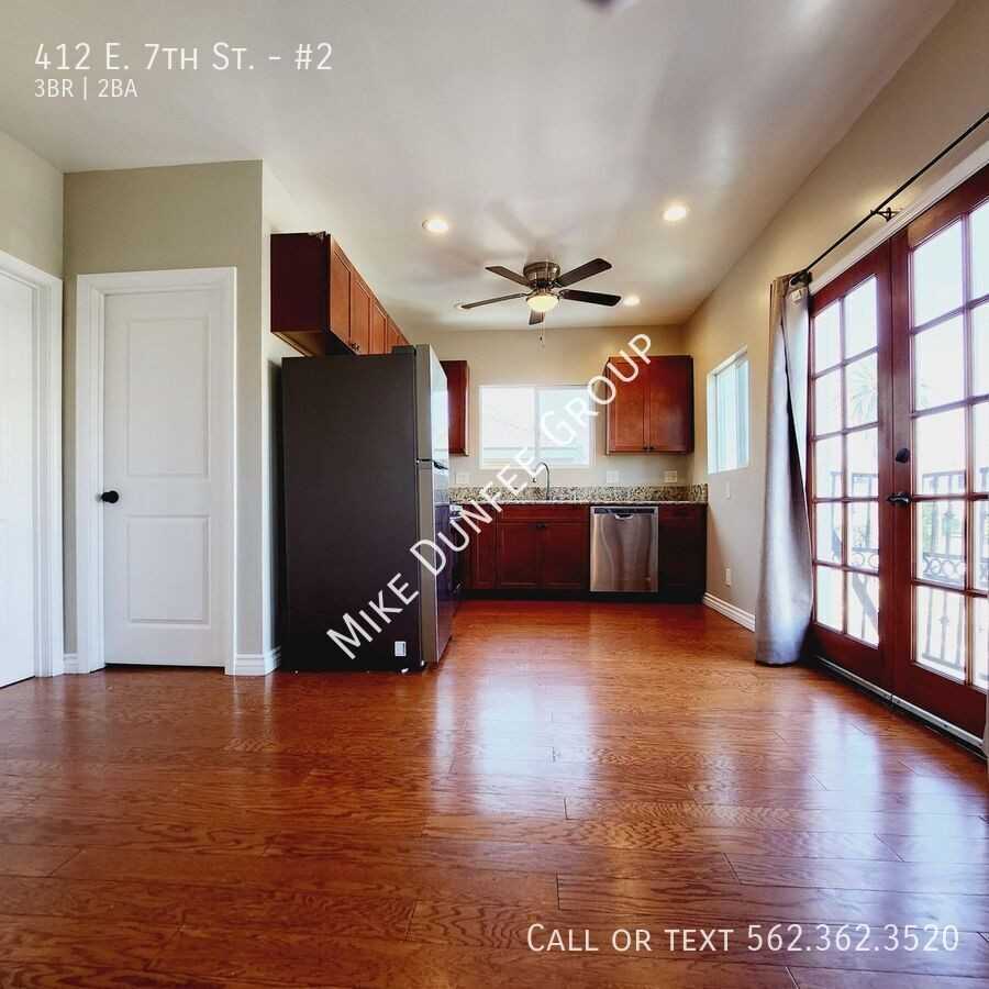 412 E 7th St #2 - Photo 5 of 29