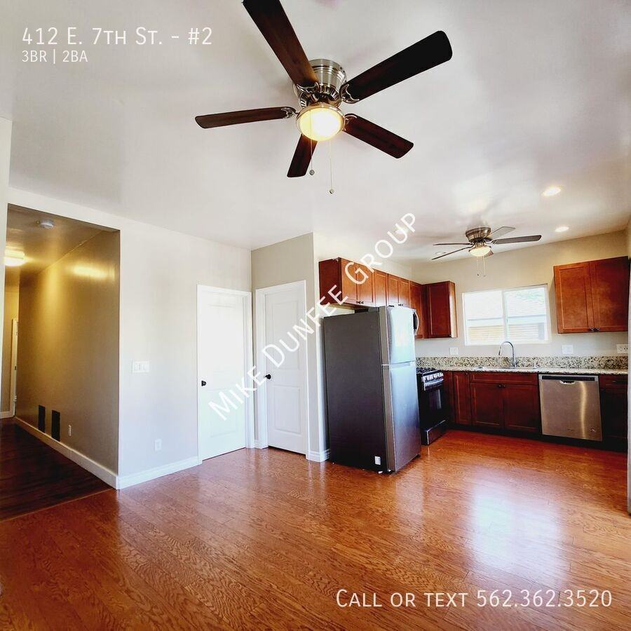 412 E 7th St #2 - Photo 6 of 29