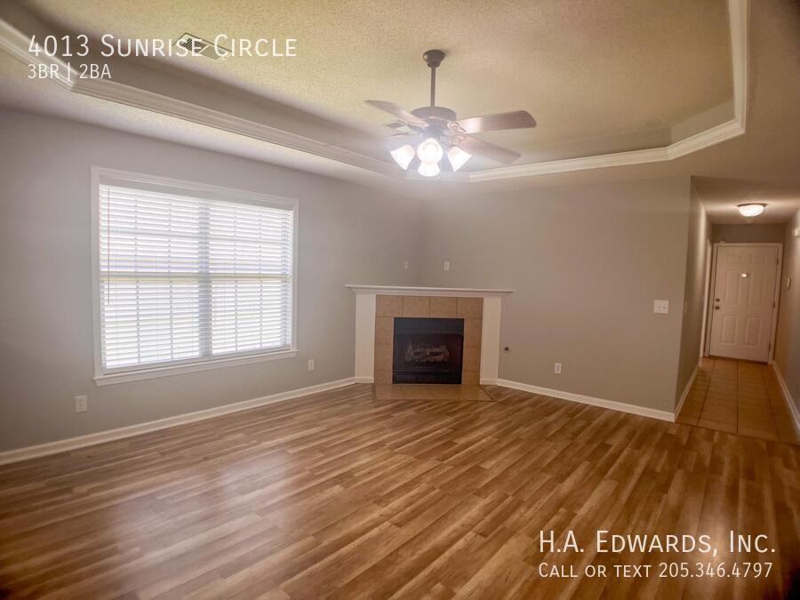 4013 Sunrise Cir - Photo 2 of 16
