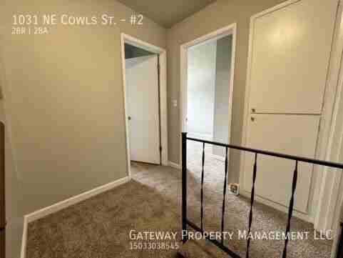 1031 Ne Cowls St #2 - Photo 7 of 12