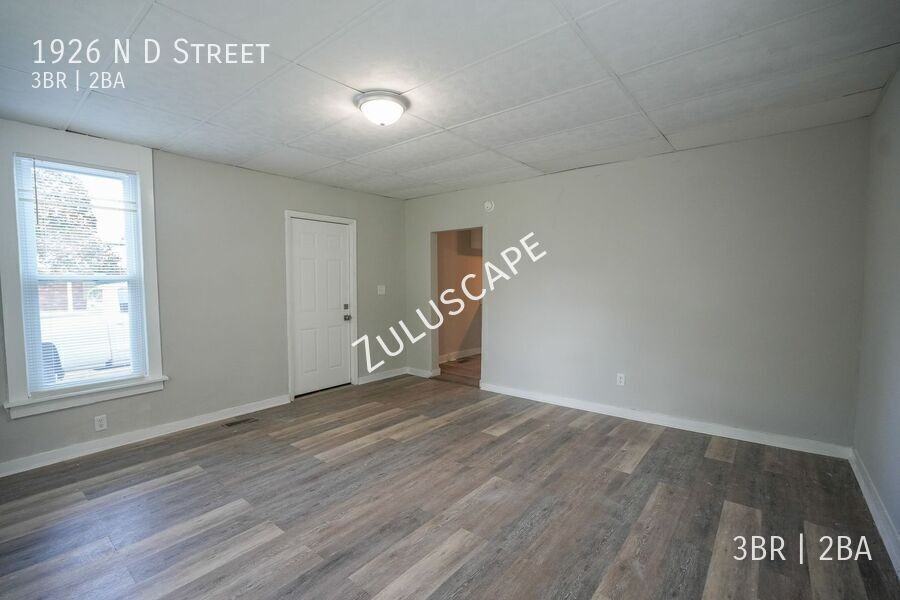 1926 N D St - Photo 2 of 18
