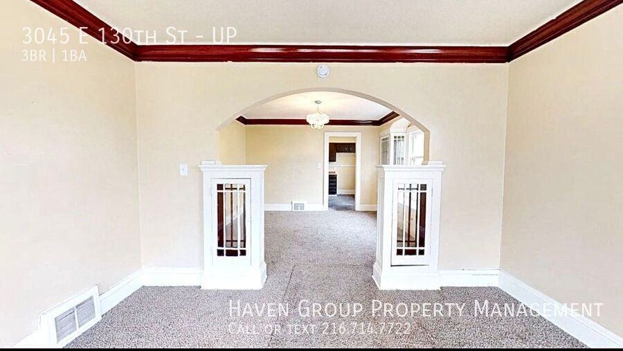 3045 E 130th St #UP - Photo 4 of 11