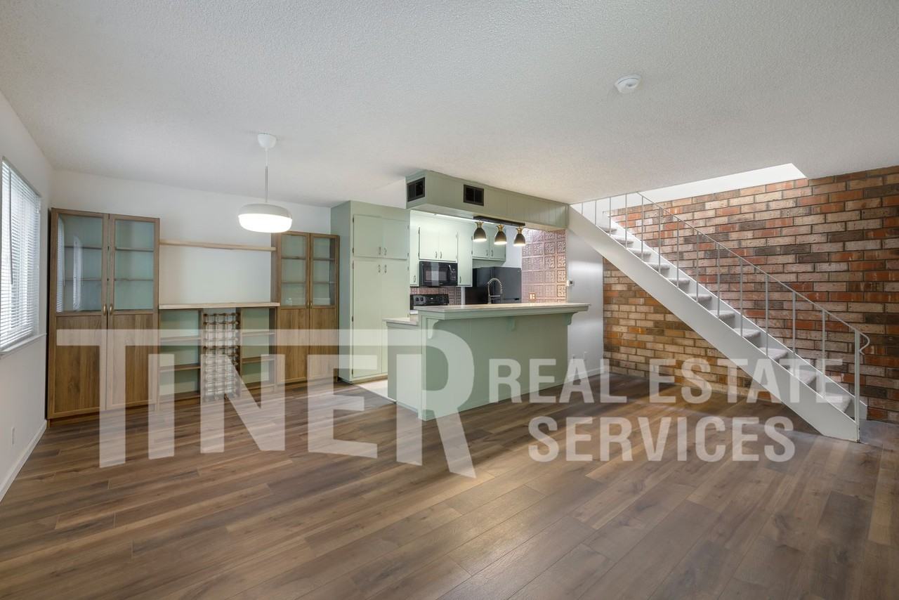 5145 Connecticut Dr #2 - Photo 3 of 24