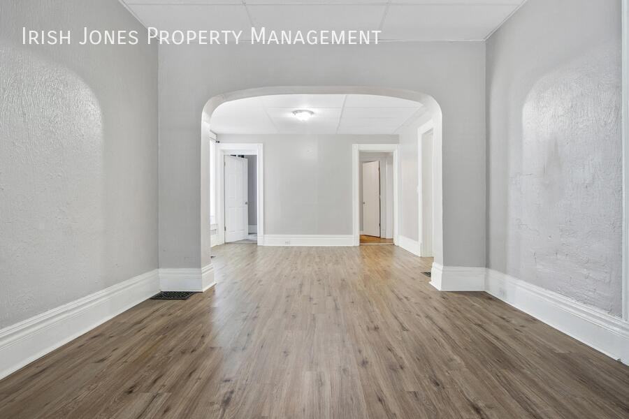 36 Scott St - Photo 3 of 15