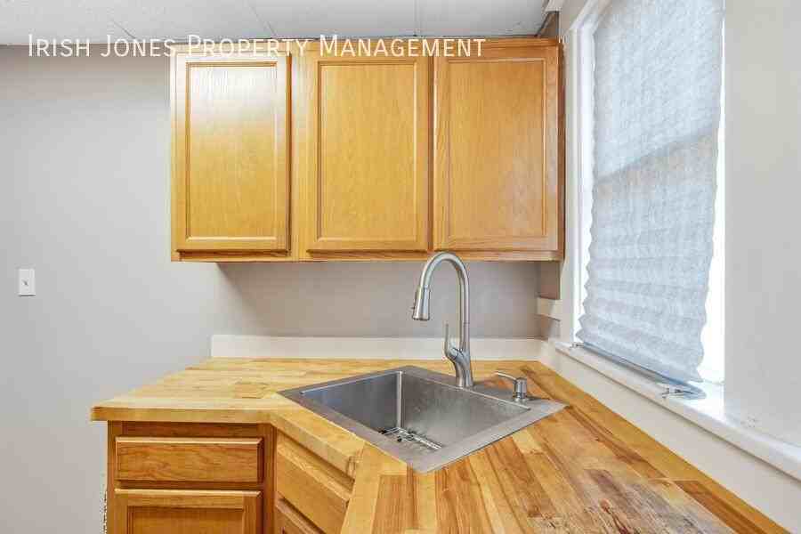 36 Scott St - Photo 7 of 15