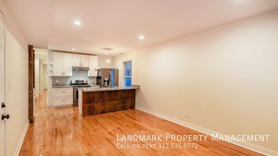 2038 W 21st St #1 - Photo 5 of 22