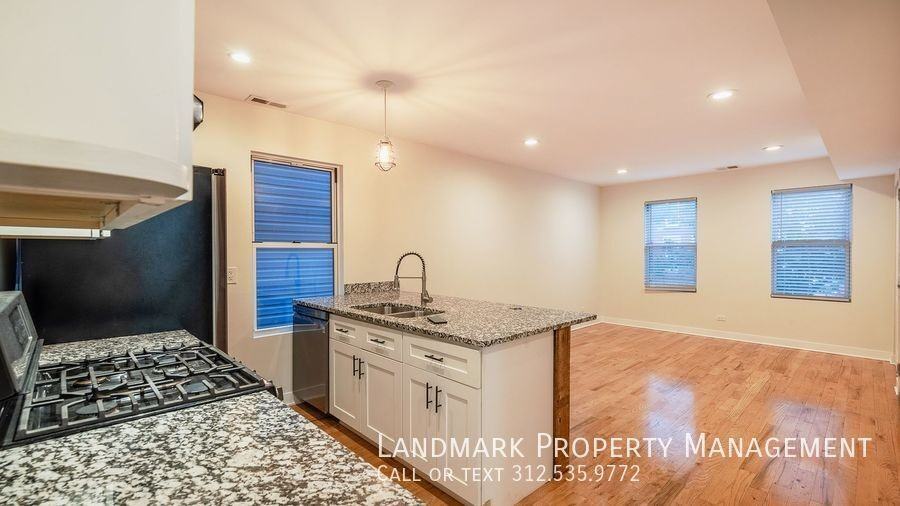 2038 W 21st St #1 - Photo 6 of 22