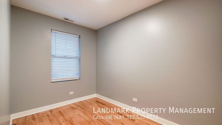2038 W 21st St #1 - Photo 7 of 22