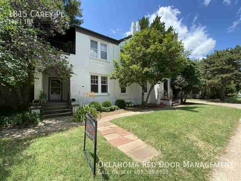 1815 Carey Pl - Photo 2 of 24