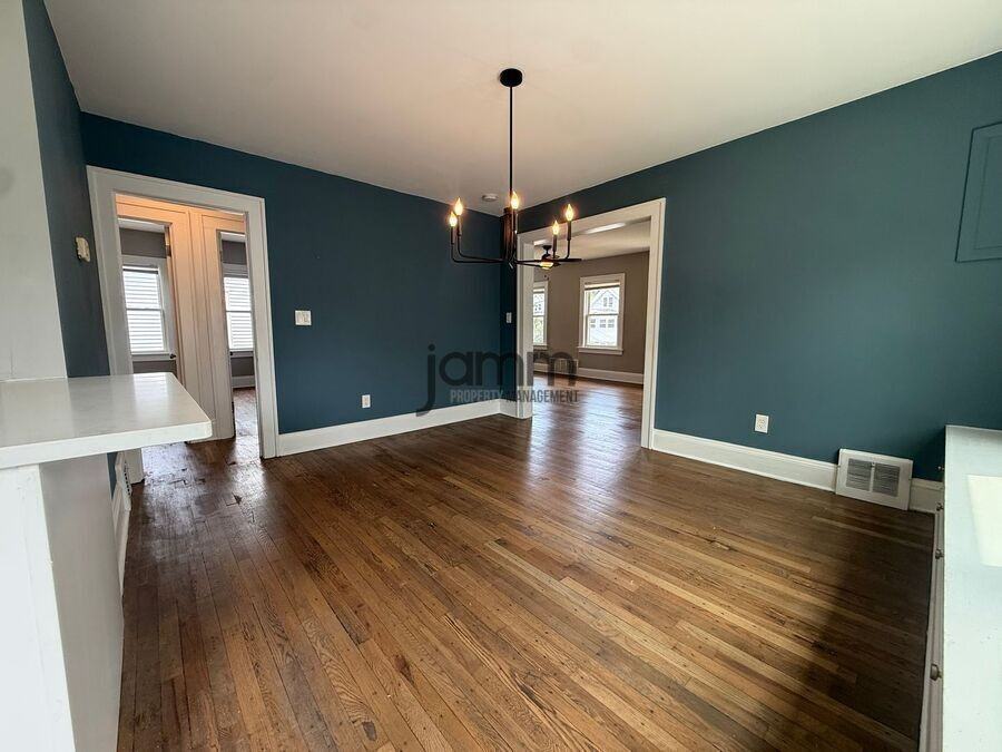 1308 Warren Rd - Photo 4 of 19