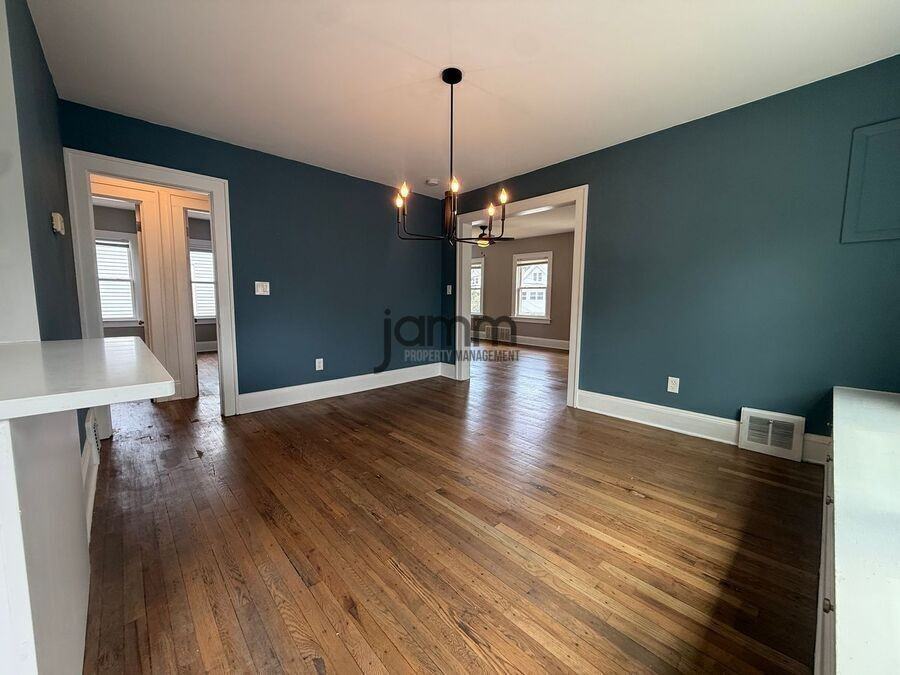 1308 Warren Rd - Photo 5 of 19