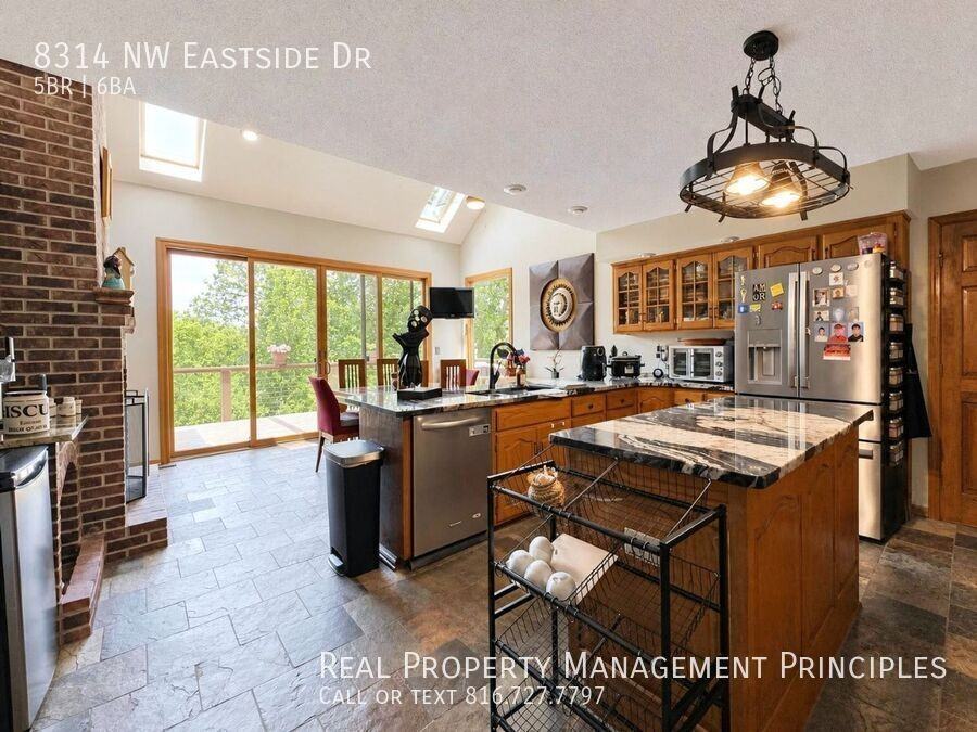 8314 Nw Eastside Dr - Photo 4 of 38
