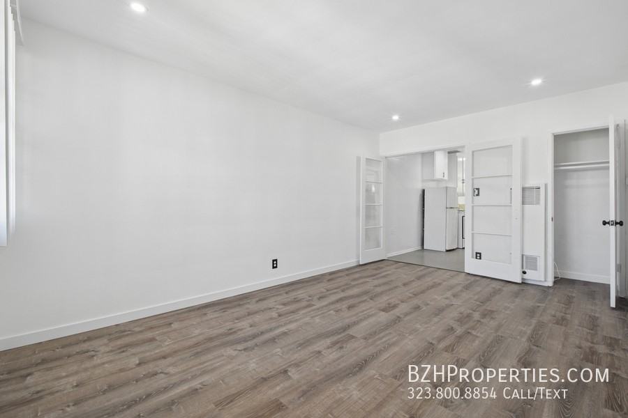 4010 Los Feliz Blvd #16 - Photo 4 of 14