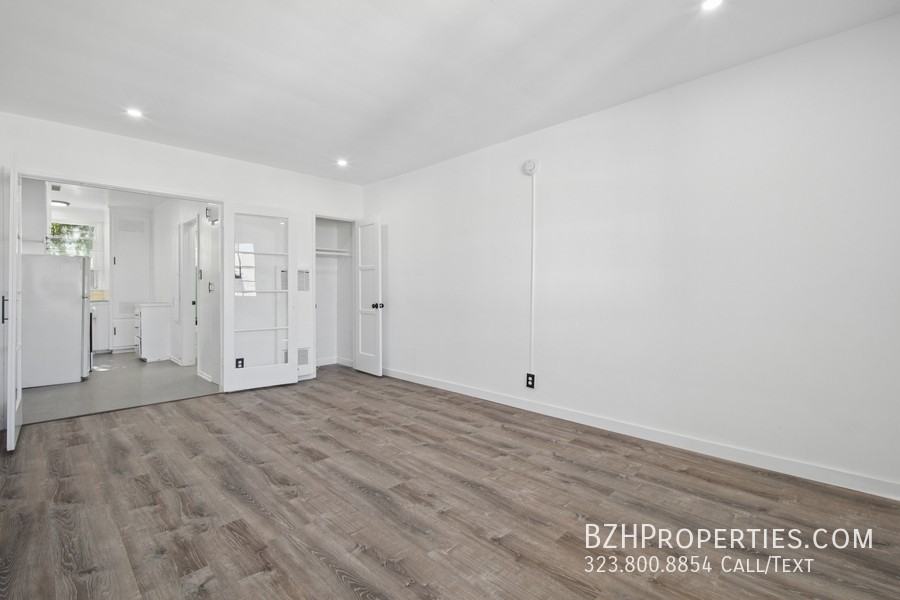 4010 Los Feliz Blvd #16 - Photo 2 of 14