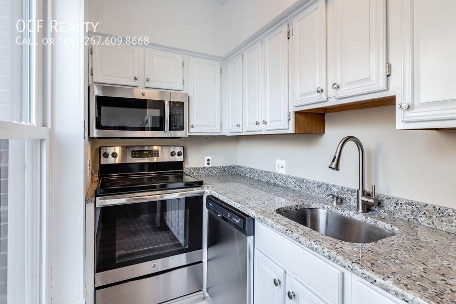 234 N 3rd St #403 - Photo 7 of 10