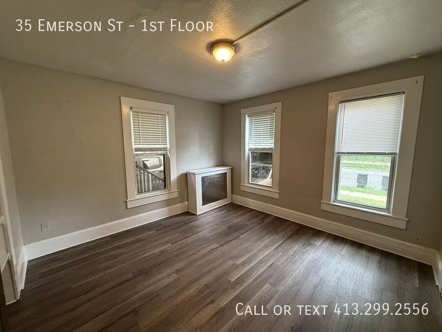 35 Emerson St #1stFL - Photo 6 of 23