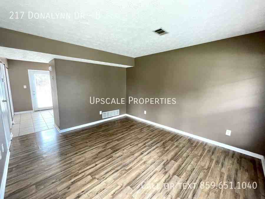 217 Donalynn Dr #B - Photo 2 of 9