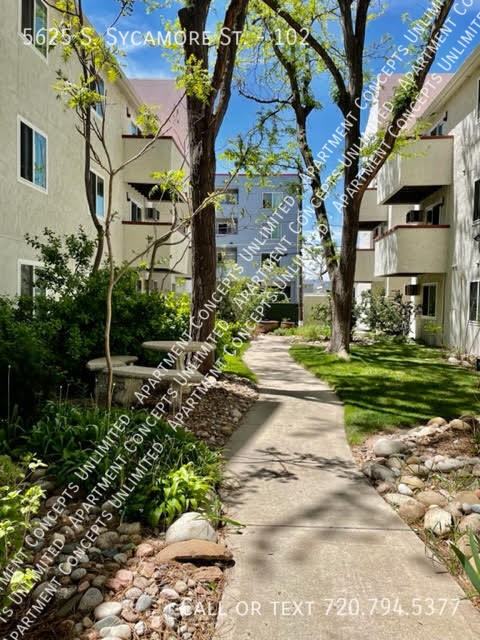 5625 S Sycamore St #102 - Photo 3 of 10