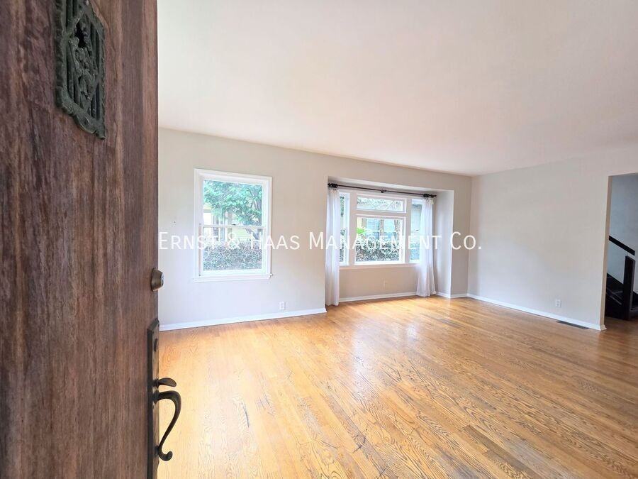 129 Orange Ave - Photo 4 of 42