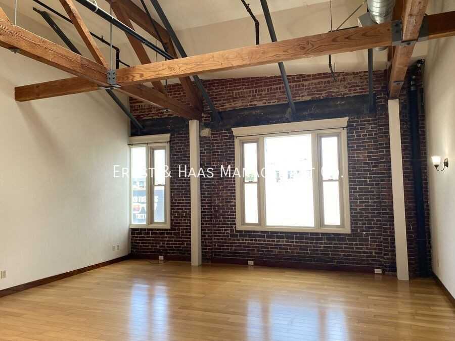 800 S Pacific Ave #203 - Photo 2 of 7