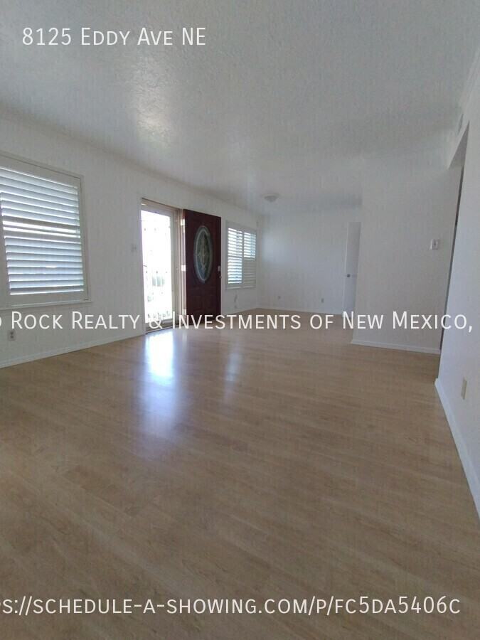 8125 Eddy Ave Ne - Photo 4 of 19