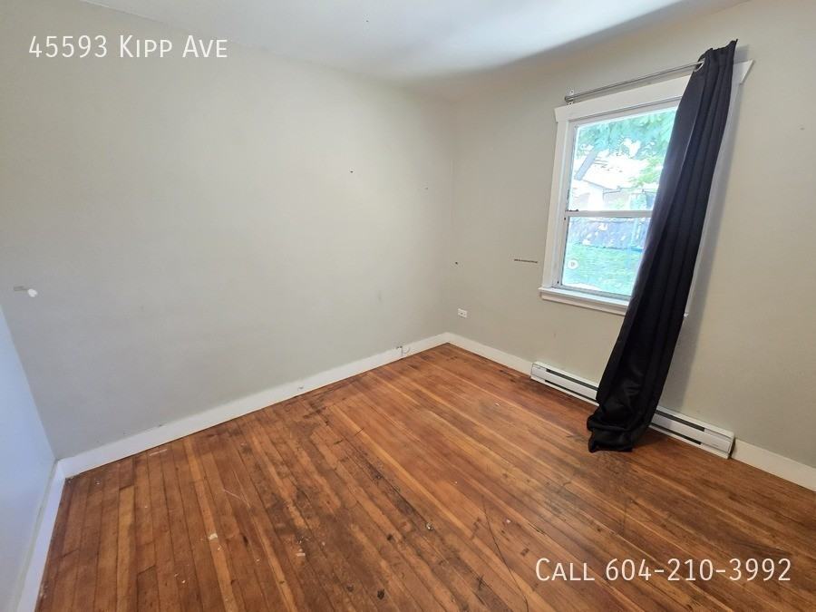 45593 Kipp Ave - Photo 4 of 13