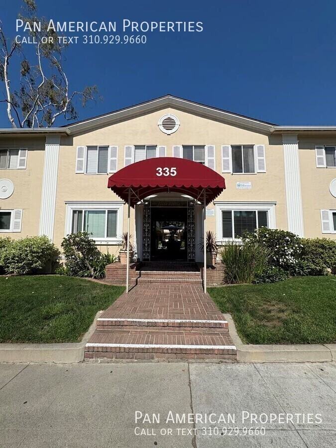 335 S Los Robles Ave #I