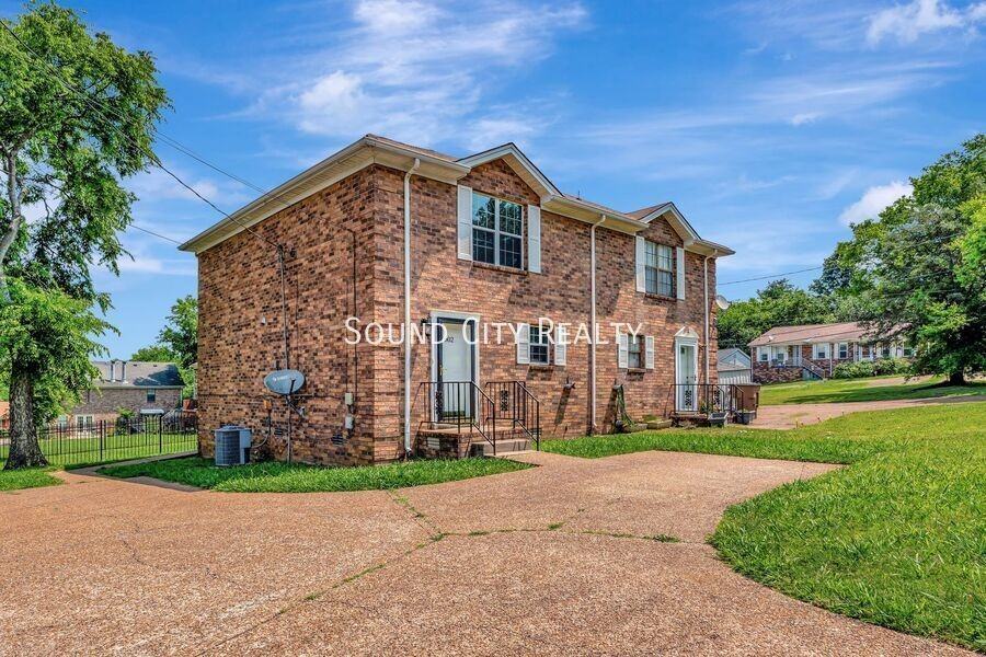 602 Alison Ct