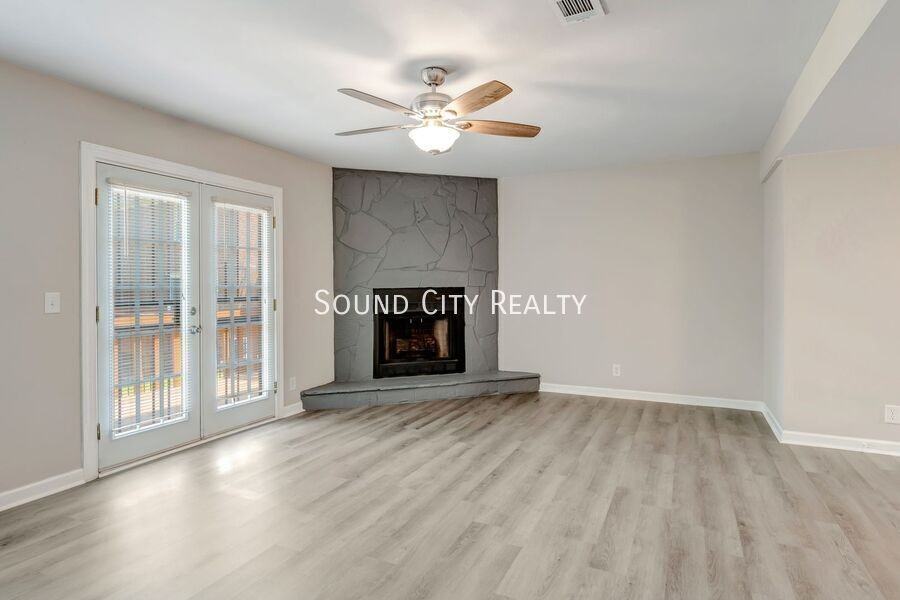 602 Alison Ct - Photo 3 of 22