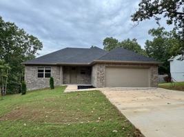 featured image of 38 Woodbridge Dr
