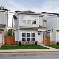 featured image of 506 W Persimmon St