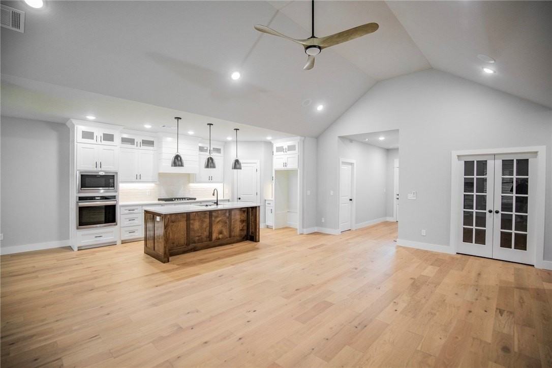 7843 Range Ave - Photo 5 of 24