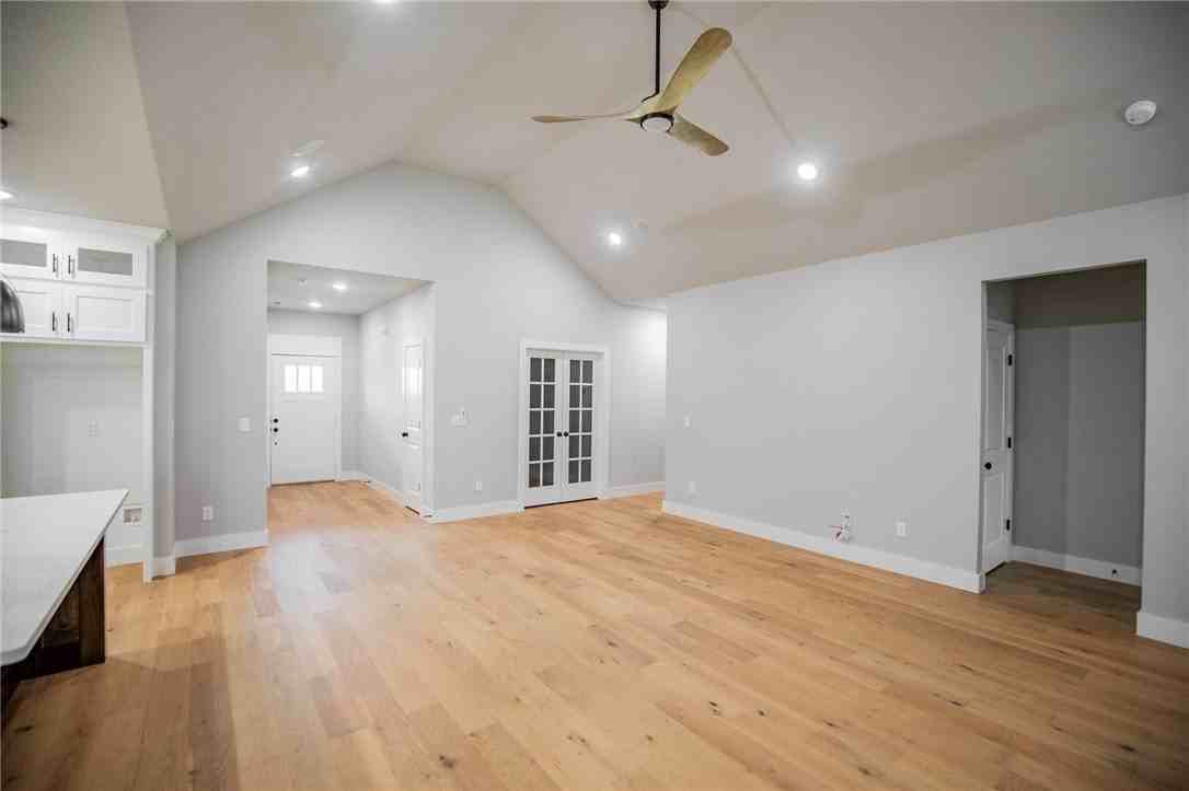 7843 Range Ave - Photo 7 of 24