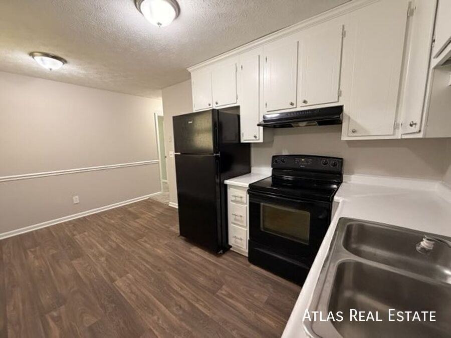 322 Lexington Hts - Photo 4 of 13