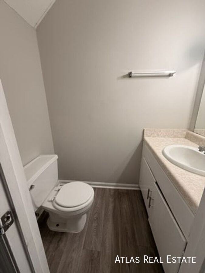 227 Highland Park Dr - Photo 5 of 16