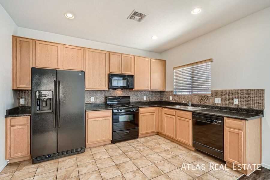 8437 W Green Kingfisher Ln - Photo 6 of 27