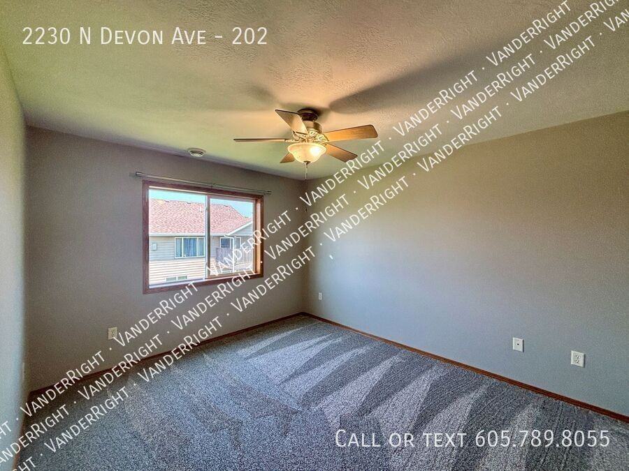 2230 N Devon Ave #202 - Photo 7 of 13
