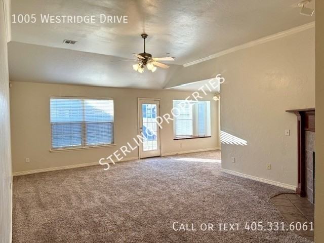 1005 Westridge Dr - Photo 3 of 31