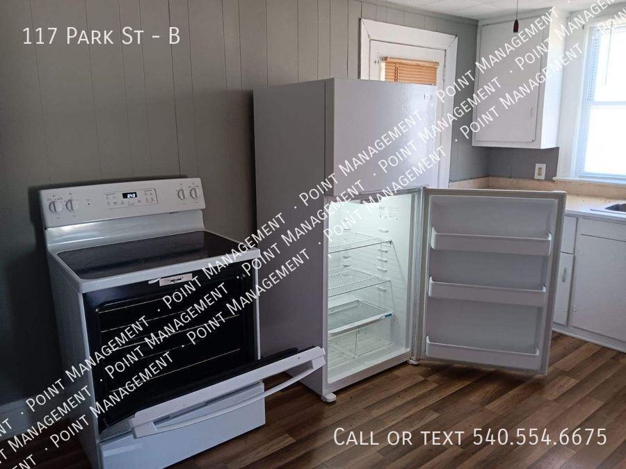 117 Park St #B - Photo 4 of 5