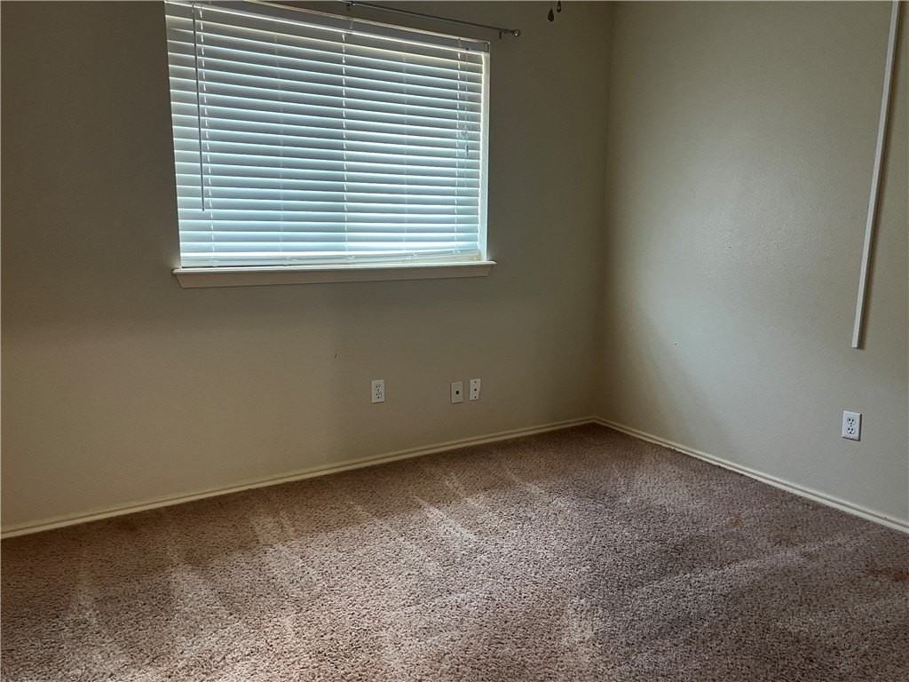 7845 Caribou Dr - Photo 5 of 9