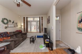 2702 W Thomas St #1F - Photo 1 of 1