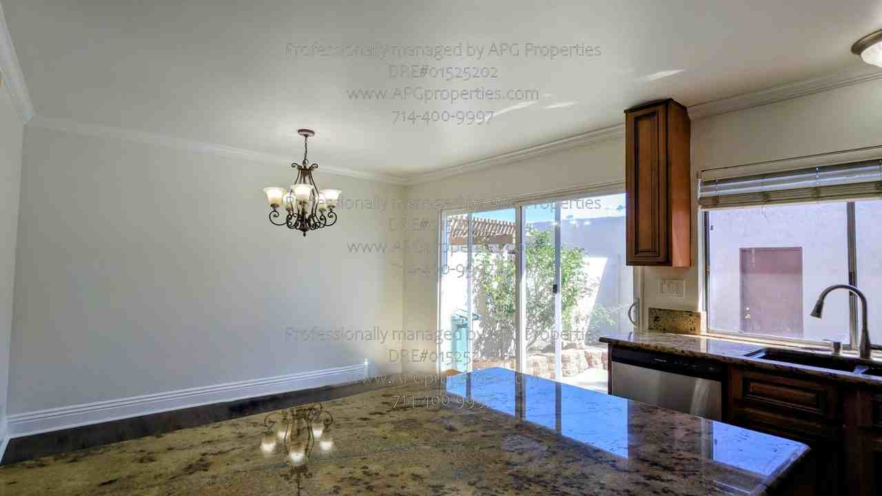 4800 Daroca Way - Photo 4 of 31